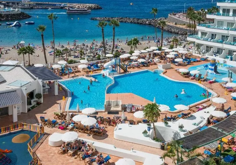 Hovima La Pinta Beachfront Family