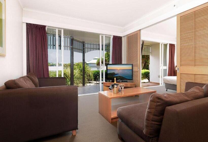 Novotel Sunshine Coast Resort