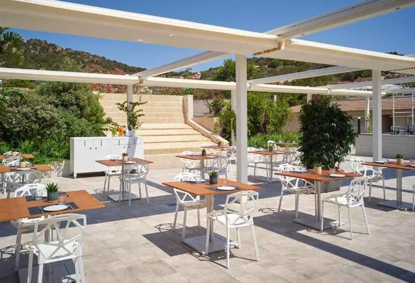 リゾートホテル Chia Laguna   Hotel Village