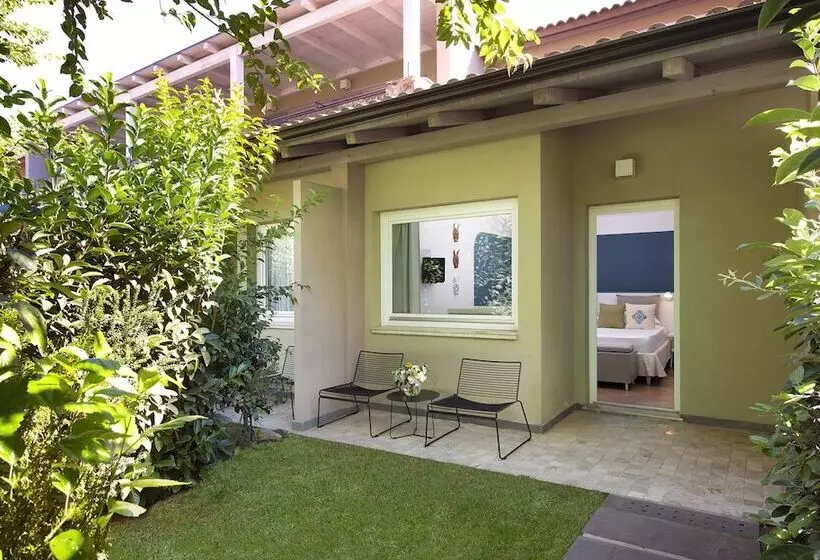 リゾートホテル Chia Laguna   Hotel Village