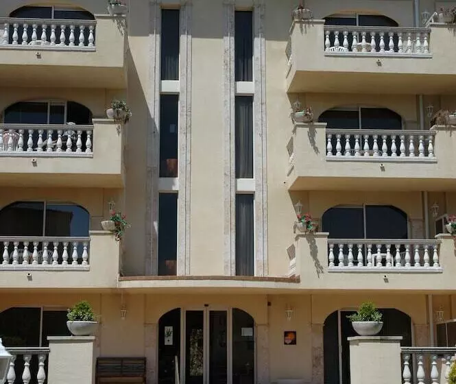 Van Der Valk Hotel Barcarola