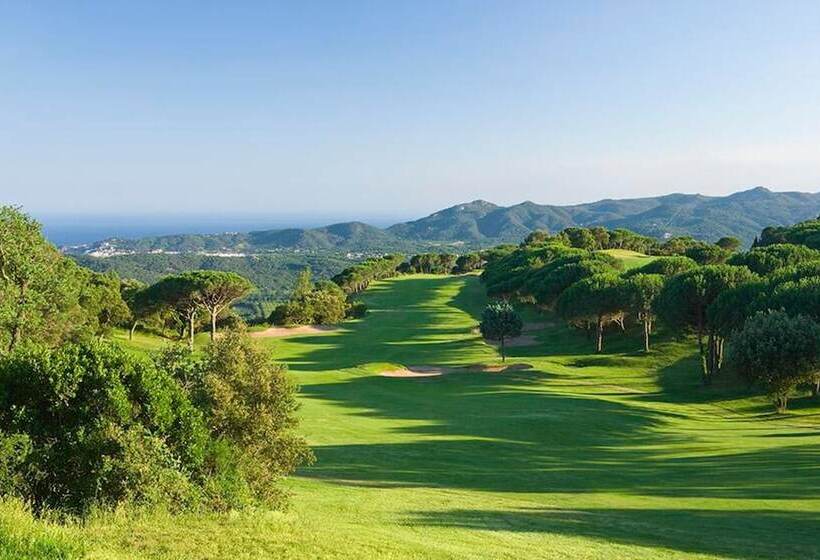 Van Der Valk Hotel Barcarola