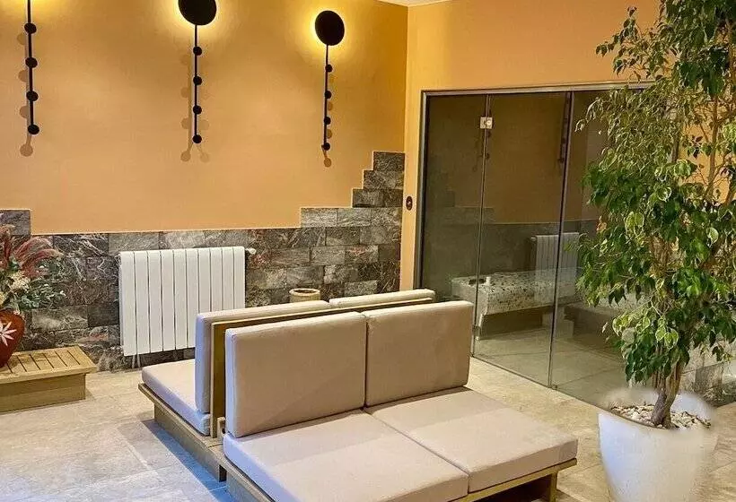 Van Der Valk Hotel Barcarola