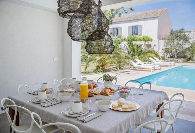 ベッドアンドブレックファースト Maison Galatéa