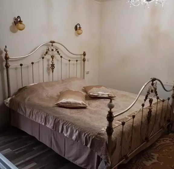 پانسیون Casa Cu Farfurii
