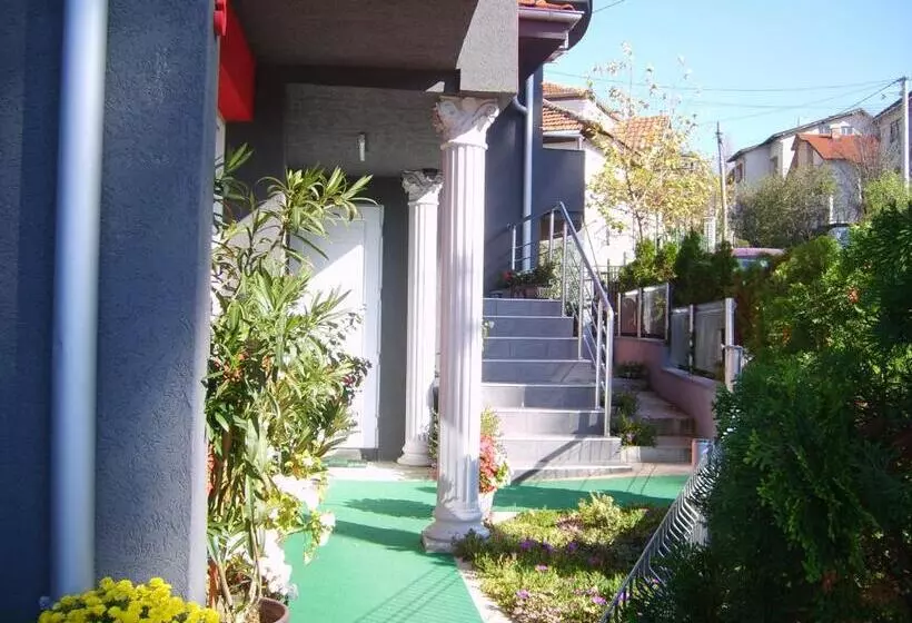 پانسیون Konak Vila Mirković