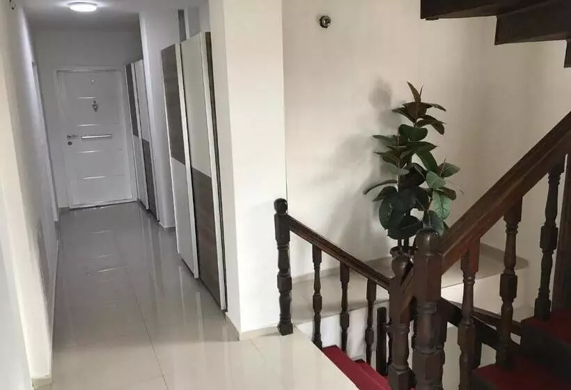 پانسیون Venecia Plaza Struga