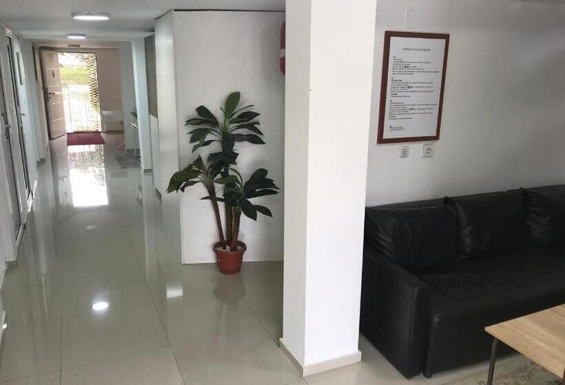 پانسیون Venecia Plaza Struga