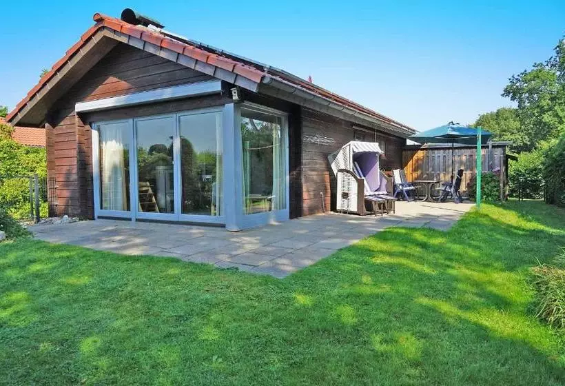 Lomakeskus Blockhaus _ Grosse Terrasse Mit St