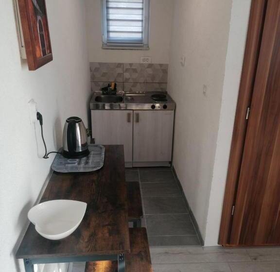 پانسیون Guesthouse Panorama