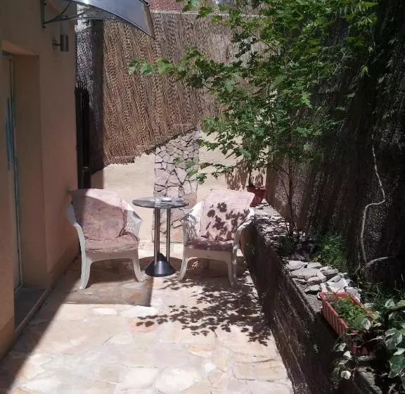 پانسیون Guesthouse Panorama