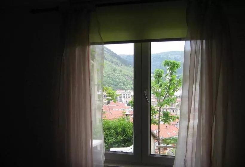 پانسیون Guesthouse Panorama