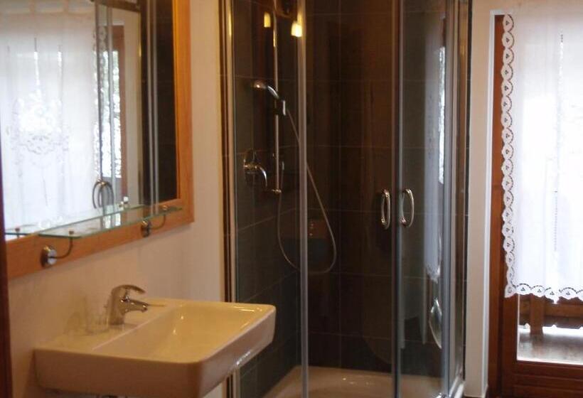 بنسيون Landhaus Marlies