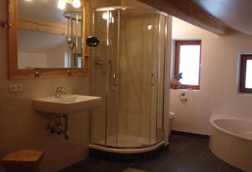 بنسيون Landhaus Marlies