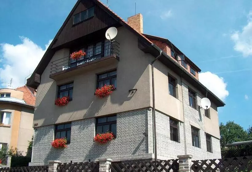 Majatalo Penzion Z&z