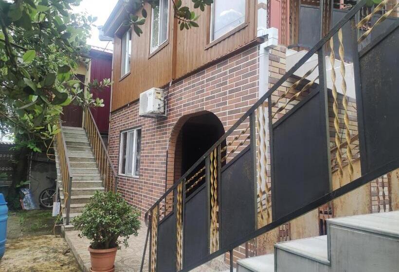 پانسیون Private House In Batumi