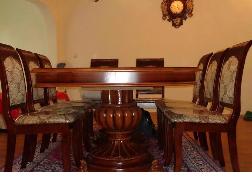 Majatalo Private House In Batumi