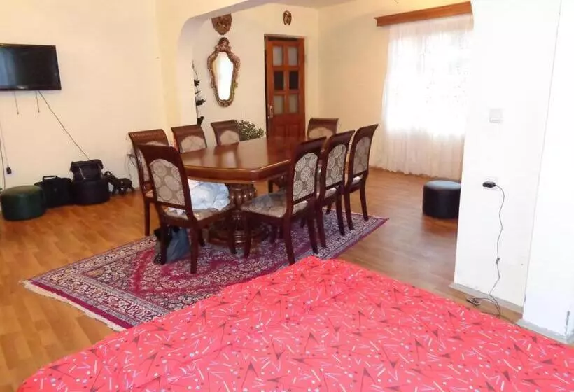 Majatalo Private House In Batumi