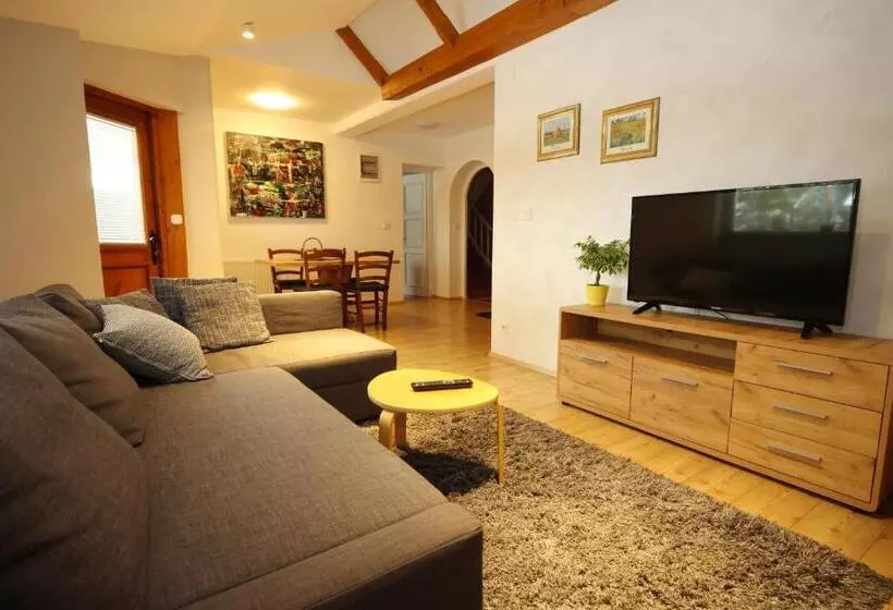 ペンション Vila Edelweiss Rooms&app Kranjska Gora