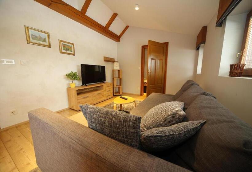 پانسیون Vila Edelweiss Rooms&app Kranjska Gora