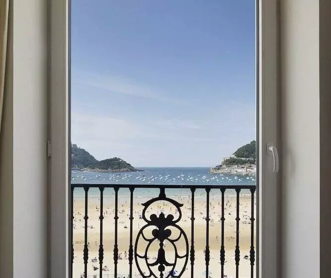 Hotel De Londres Y De Inglaterra