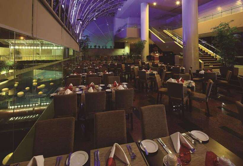 Delfines Hotel & Convention Center