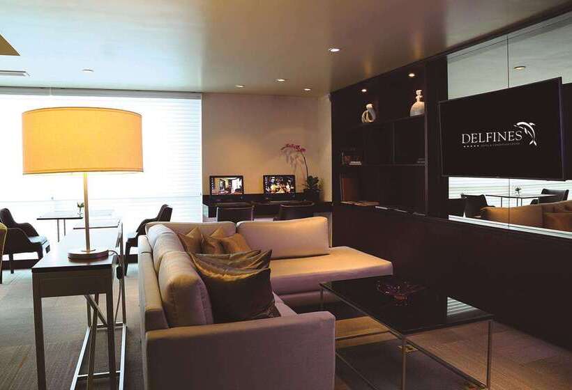 Delfines Hotel & Convention Center