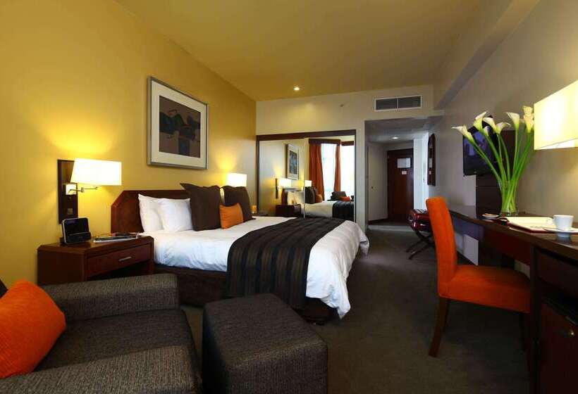 Delfines Hotel & Convention Center