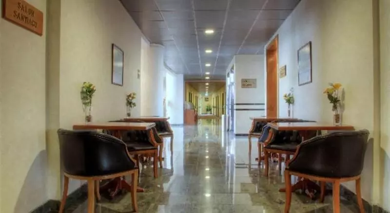 호텔 Diego De Almagro Aeropuerto