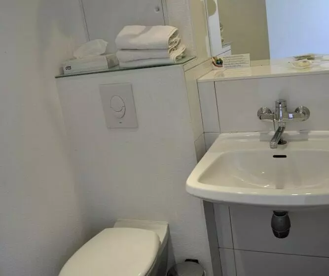 فندق Du Parc Euromédecine By Akena