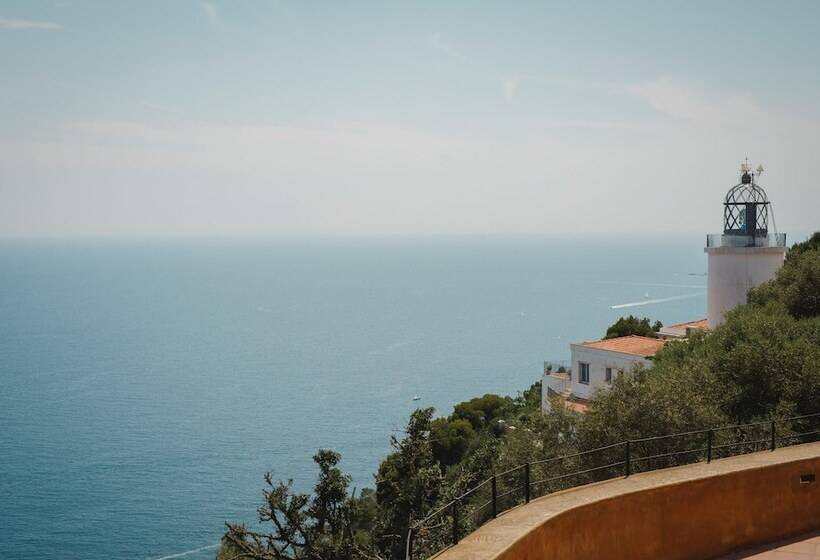 El Far Hotel Restaurant