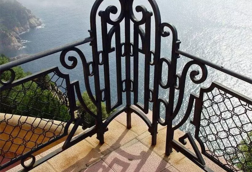 El Far Hotel Restaurant