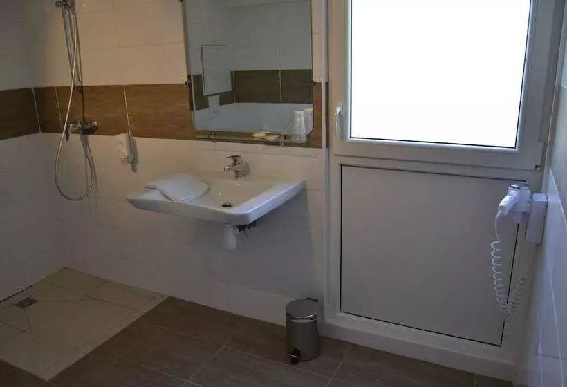 فندق Du Parc Euromédecine By Akena