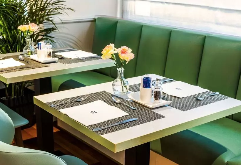 هتل NH Brussels Stéphanie