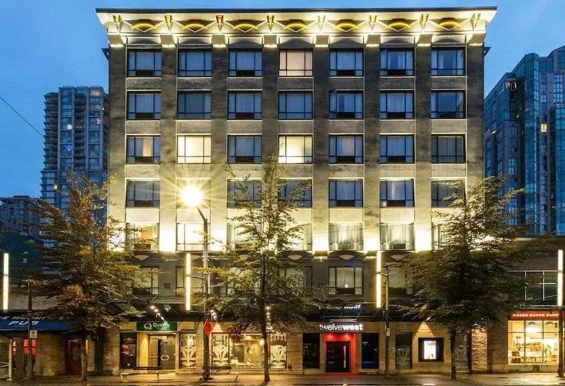 호텔 Quality Inn & Suites