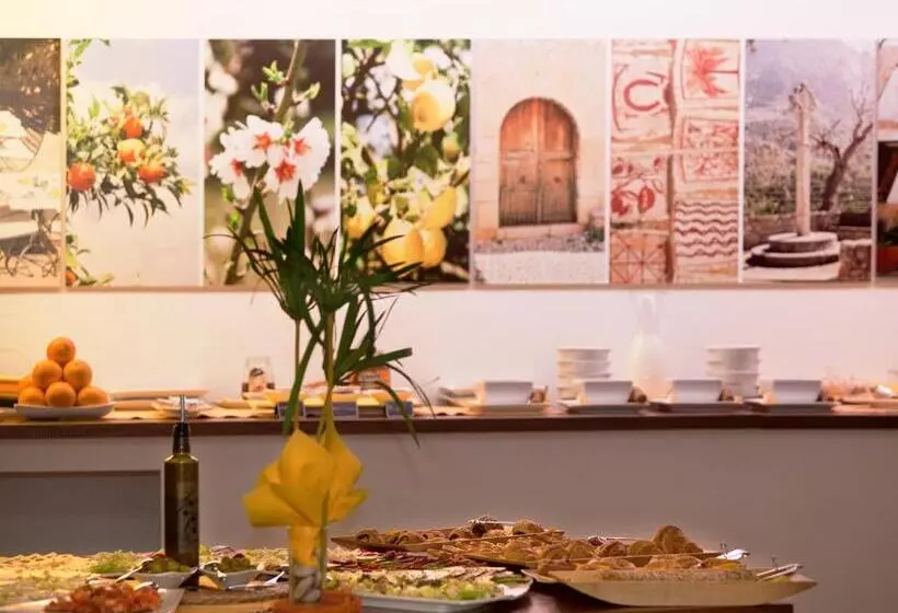 乡村酒店  Fornalutx Petit Hotel   Bed & Breakfast