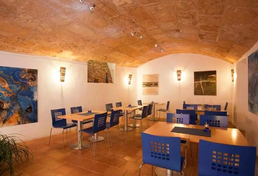 乡村酒店  Fornalutx Petit Hotel   Bed & Breakfast