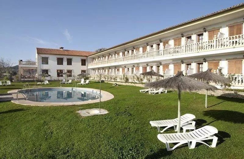 Отель Sol y Sierra