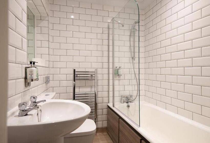 酒店 The Ullswater Inn  The Inn Collection Group