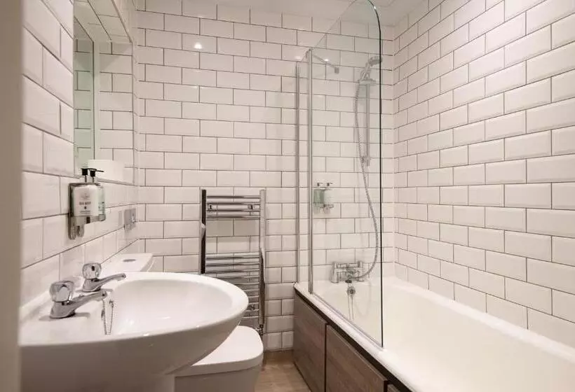 호텔 The Ullswater Inn  The Inn Collection Group