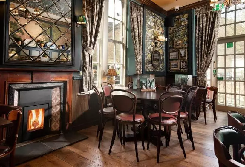 호텔 The Ullswater Inn  The Inn Collection Group