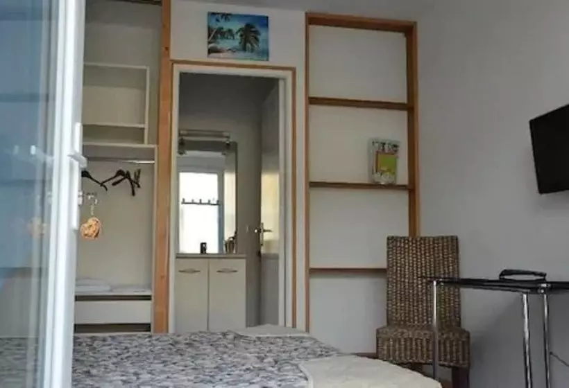 Hotelli Les Chambres Des Gites Des Isles