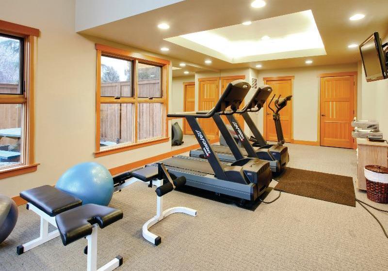 Hotel Lake Chelan Shores Resort