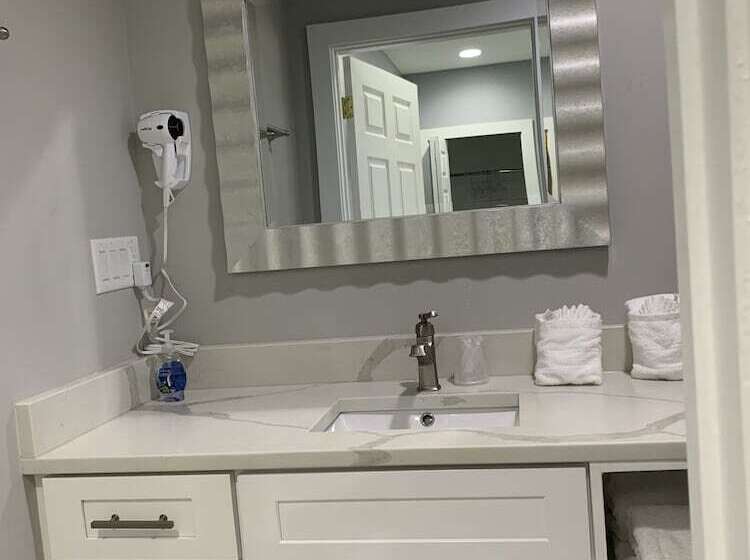 Everglades City Motel