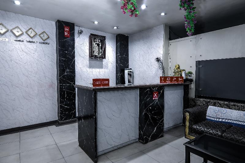 ホテル Tourist Palace