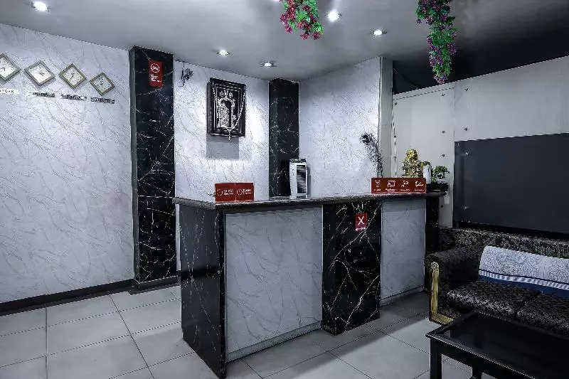 ホテル Tourist Palace