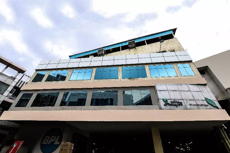 ホテル Tourist Palace