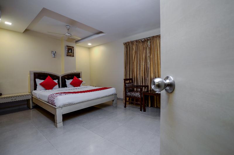 ホテル Tourist Palace