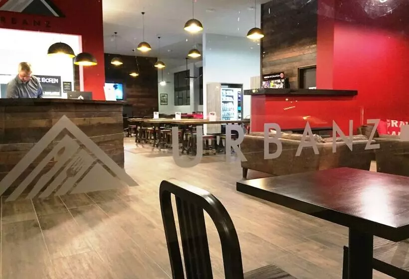 Hotelli Urbanz   Hostel