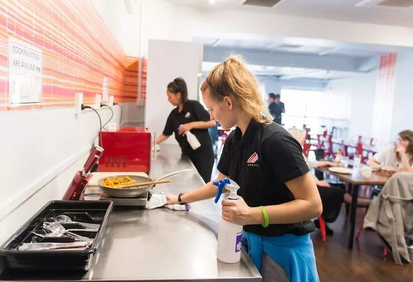 Hotelli Urbanz   Hostel